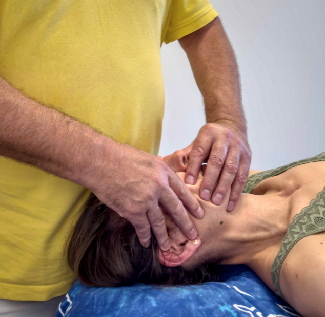 Alter Kopfschmerz in einer Behandlung gelöst - Schneidermethode Alter Kopfschmerz in einer Behandlung gelöst - Schneidermethode